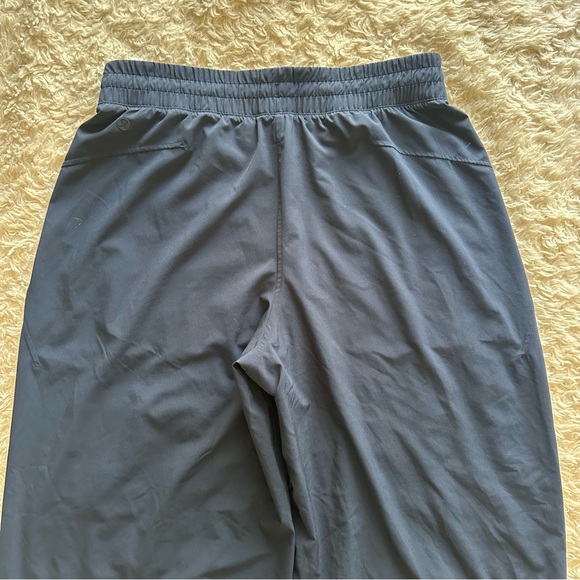Lululemon Swift Mid-Rise Wide-Leg Pant
Club Blue - Picture 10 of 10